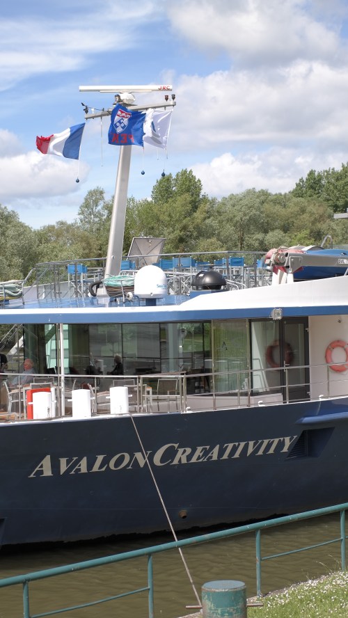 The Avalon Creativity flying the Red and the Blue!