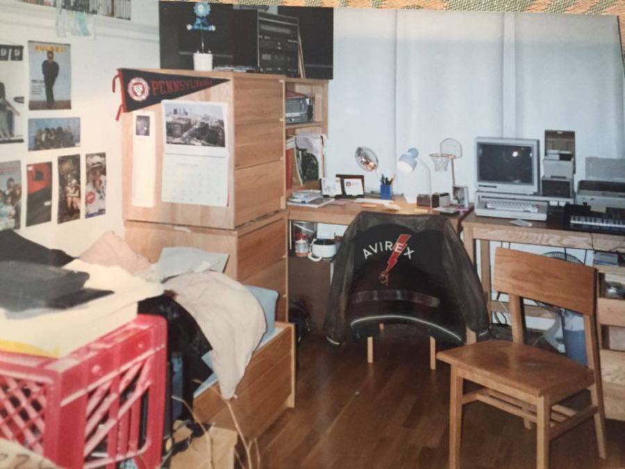 Freshman dorm room in the Quad at Penn shared by Allison Feder Fliegler, W'93, L'99 #93tothe25th